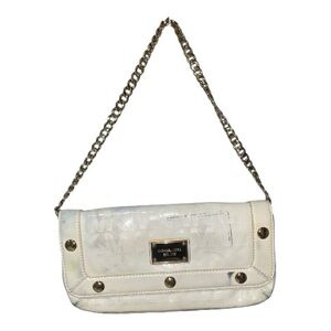 MICHAEL MICHAEL KORS White Patent Leather Shoulder Bag